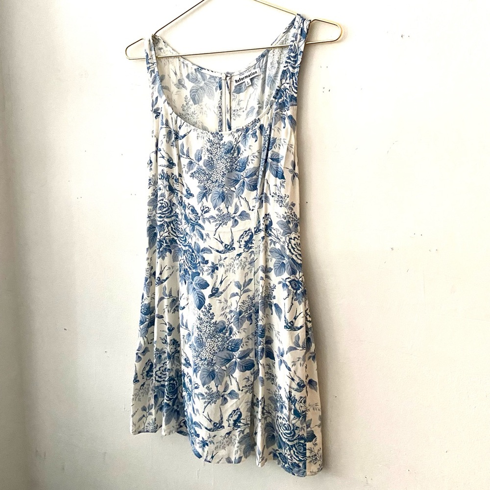 Reformation Noah Dress in Pompadour